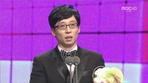 유재석, MC,개그맨/ 연예대상 말말말…유재석 “방통위에도 웃음 드리겠다”