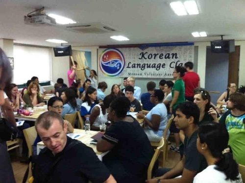 Students register at a previous Mannam teaching event.   Mannam