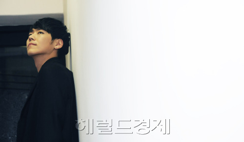 팝페라가수 카이. 박해묵 기자/mook@heraldm.com\r\n팝페라가수 카이. 박해묵 기자/mook@heraldm.com\r\n팝페라가수 카이. 박해묵 기자/mook@heraldm.com