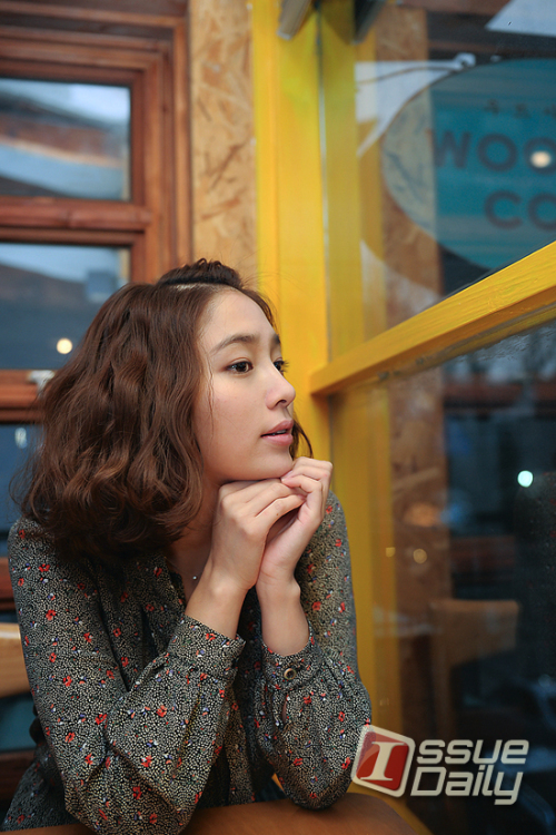이민정, 탤런트/<포토뉴스> 이민정, 바라보다