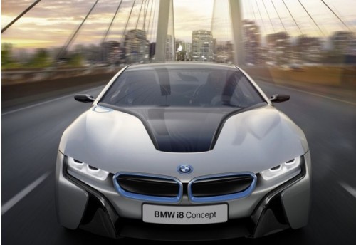 ‘미션임파서블’ 난 BMW,여친은 ‘프라다백’에 꽂혀