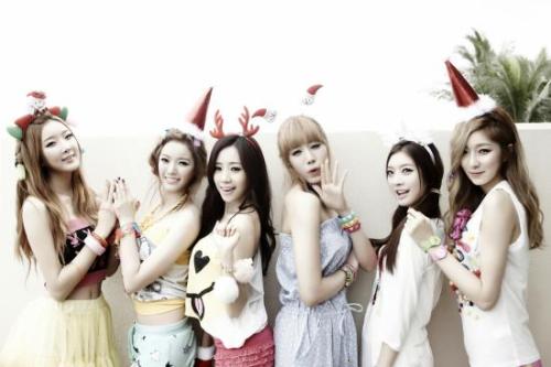 달샤벳 (Dal★shabet), 가수(비키, 세리, 지율, 아영, 가은, 수빈)/달샤벳 “데뷔 초 악플로 마음고생..정체성 찾기 위해 노력”