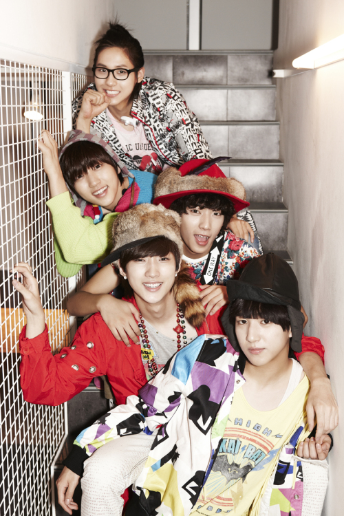 B1A4(비원에이포), 가수(진영, 바로, 산들, 신우, 공찬)/B1A4, 1-2집 합산 10만장 돌파 ‘무서운 신인’