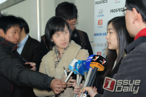 김연아, 피겨스케이팅 선수(올댓스포츠)/ <포토뉴스> ‘동계유스올림픽’ 출국 기자회견 갖는 김연아