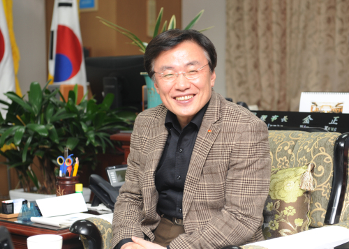 김정기, 한국교직원공제회 (이사장)/교직원공제회 “오는 2015년 주식 비중 15%까지 확대”