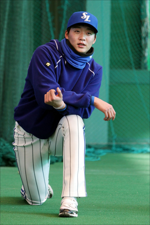 정인욱, 야구선수(삼성 라이온즈 (투수)/삼성라이온즈 전지훈련 앞서 13일 대구서 팬사인회