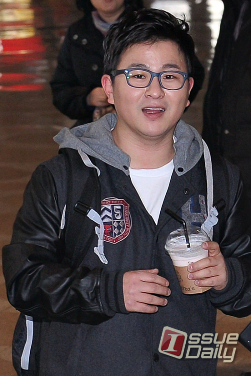 허각, 가수/<포토뉴스> 많은 취재진에 깜짝 놀란 ‘허각’