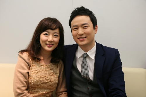 성민기 김지애 쇼호스트 / (피플)“척척 맞는 호흡 덕에 대박 났죠” 롯데홈쇼핑 ‘대박쇼’ 진행하는 부부 쇼핑호스트