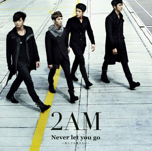 2AM, 가수(조권, 임슬옹, 정진운, 이창민)/ 2AM일본앨범자켓로고버전 / 2AM, 일본 데뷔 싱글로 오리콘 차트 3위 입성