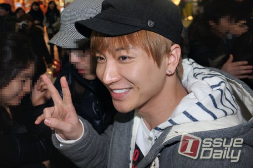 이특(박정수), 가수(슈퍼주니어)/<포토뉴스> 슈퍼주니어 이특, 그만의 팬 서비스는? 깜찍 브이!