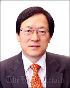 Kim Yong-hwan