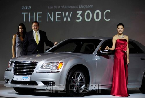 <포토뉴스> 크라이슬러 ‘The new 300C’ 발표회