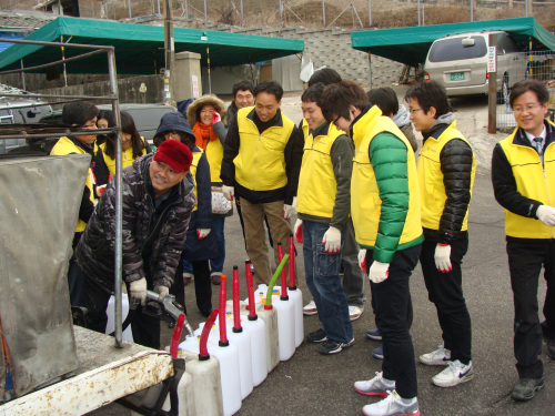 KIST, 저소득 가정에 난방유 배달 / 사회공헌