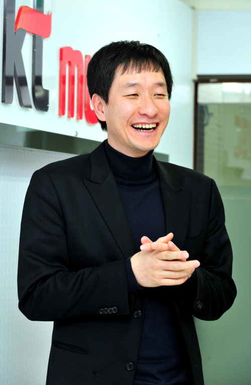 피플 인터뷰 유진오KT뮤직 본부장. 박현구 기자PHKO@HERALDM.COM 2012.01.09\r\n피플 인터뷰 유진오KT뮤직 본부장. 박현구 기자PHKO@HERALDM.COM 2012.01.09
