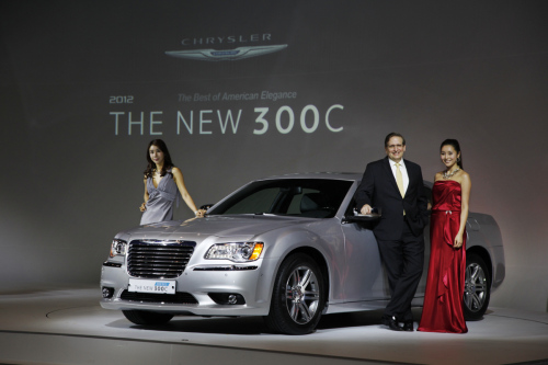 The_New_300C_출시 / 그렉 필립스 크라이슬러 사장, “4월 피아트 도입 여부 결정”