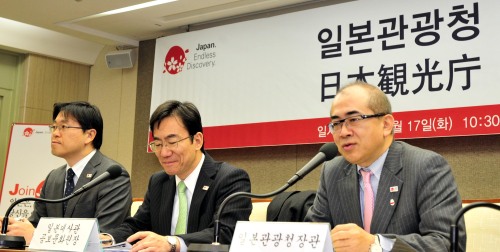 17일 오전 서울 프레스센터에서 미조하타 히로시 일본관광청 장관이 기자회견을 하고 있다.<br />김명섭 기자 msiron@
Japan Tourism Agency Commissioner Hiroshi Mizohata speaks during a news conference in Seoul on Tuesday.  Kim Myung-sub/The Korea Herald