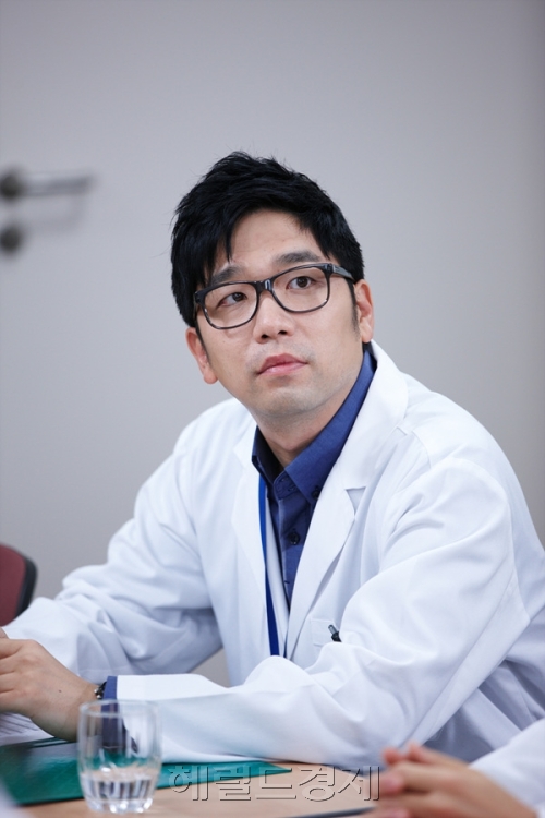 드라마/하이킥! 짧은 다리의 역습/ ‘하이킥3’ 이적 “내 러브라인 실마리 보이는듯”