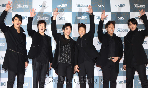 Hallyu idol group 2PM.   Yonhap News