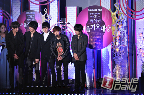 FT 아일랜드(FTISLAND), 가수(최종훈, 이홍기, 이재진, 최민환, 송승현)/<포토뉴스> ‘서울가요대상’ FT아일랜드, 본상 수상 영광이에요~