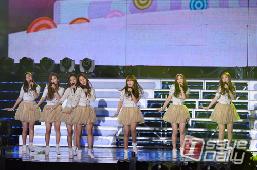 에이핑크 (A pink), 가수(손나은, 박초롱, 오하영, 정은지, 홍유경, 김남주, 윤보미)/ <포토뉴스> 에이핑크 ‘My My’