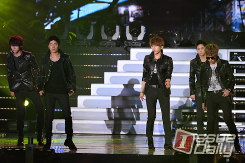 비스트(BEAST), 가수(윤두준, 양요섭, 장현승, 이기광, 용준형, 손동운)/<포토뉴스> 비스트 ‘픽션’