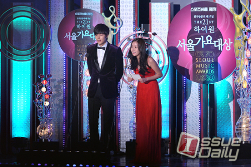 이민호, 탤런트,영화배우/임수향, 영화배우, 탤런트/ <포토뉴스> 이민호-임수향, 함께 시상해요~