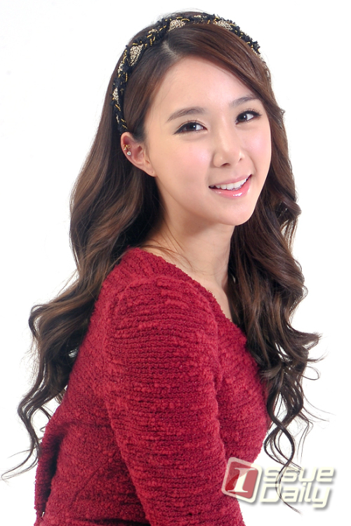 이유애린(이혜민), 가수(나인뮤지스)/<포토뉴스> 나인뮤지스 이유애린 “새해 복 많이 받으세요”