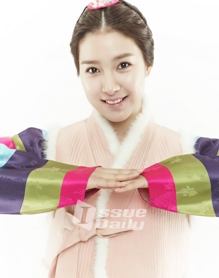 김소은, 탤런트, 영화배우/ [신년인터뷰] 김소은 “아쉬웠던 2011년, 2012년은 알차게 보낼래요”