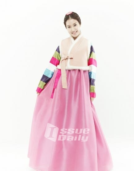 김소은, 탤런트, 영화배우/ [신년인터뷰] 김소은 “아쉬웠던 2011년, 2012년은 알차게 보낼래요”