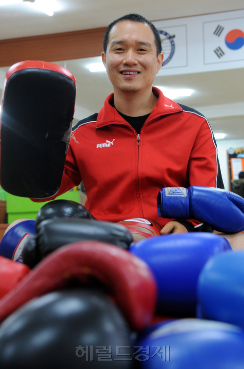 이기섭관장.<br />이상섭 기자. babtong@heraldm.com 2011.12.28\r\n이기섭관장.\n이상섭 기자. babtong@heraldm.com 2011.12.28