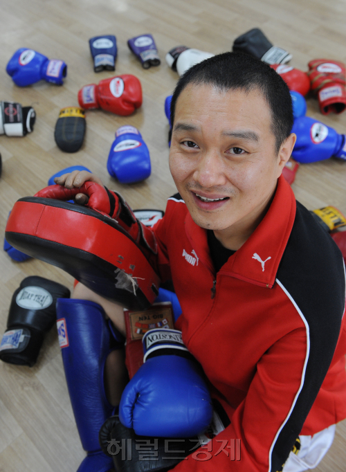 이기섭관장.<br />이상섭 기자. babtong@heraldm.com 2011.12.28\r\n이기섭관장.\n이상섭 기자. babtong@heraldm.com 2011.12.28