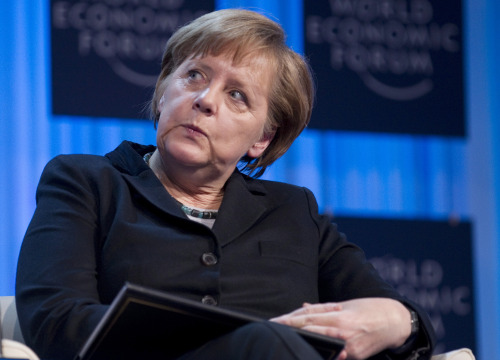 <YONHAP PHOTO-0102> German chancellor Angela Merkel attends the 42nd annual meeting of the World Economic Forum, WEF, in Davos, Switzerland, Wednesday, Jan. 25, 2012. The overarching theme of the Meeting, which will take place from Jan. 25 to 29, is "The Great Transformation: Shaping New Models". (AP Photo/Anja Niedringhaus)/2012-01-26 02:15:30/ <저작권자 ⓒ 1980-2012 ㈜연합뉴스. 무단 전재 재배포 금지.>\r\n<YONHAP PHOTO-0102> German chancellor Angela Merkel attends the 42nd annual meeting of the World Economic Forum, WEF, in Davos, Switzerland, Wednesday, Jan. 25, 2012. The overarching theme of the Meeting, which will take place from Jan. 25 to 29, is "The Great Transformation: Shaping New Models". (AP Photo/Anja Niedringhaus)/2012-01-26 02:15:30/ <저작권자 ⓒ 1980-2012 ㈜연합뉴스. 무단 전재 재배포 금지.>