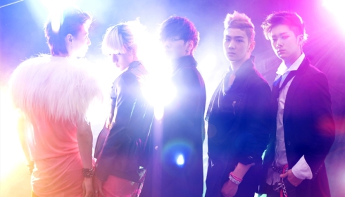 뉴이스트(NU'EST), 가수(JR, Aron, 백호, 민현, 렌)/임진년 가요계, 新보이그룹들 대거 등장 ‘男風 분다’