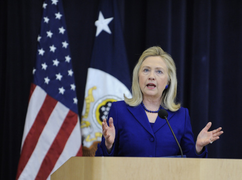 <YONHAP PHOTO-0039> (120126) -- WASHINGTON D.C., Jan. 26, 2012 (Xinhua) -- U.S. Secretary of State Hillary Clinton holds a town hall meeting on the Quadrennial Diplomacy and Development Review at the Department of State in Washington D.C., capital of the United States, Jan. 26, 2012. (Xinhua/Zhang Jun)(xzj)/2012-01-27 02:12:48/ <저작권자 ⓒ 1980-2012 ㈜연합뉴스. 무단 전재 재배포 금지.>
Hillary Clinton. Xinhua-Yonhap News