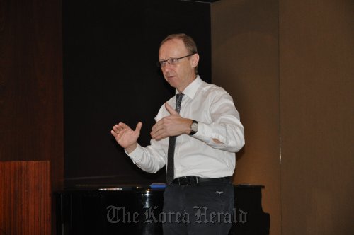 Lufthansa Cargo CEO
Karl Ulrich Garnadt