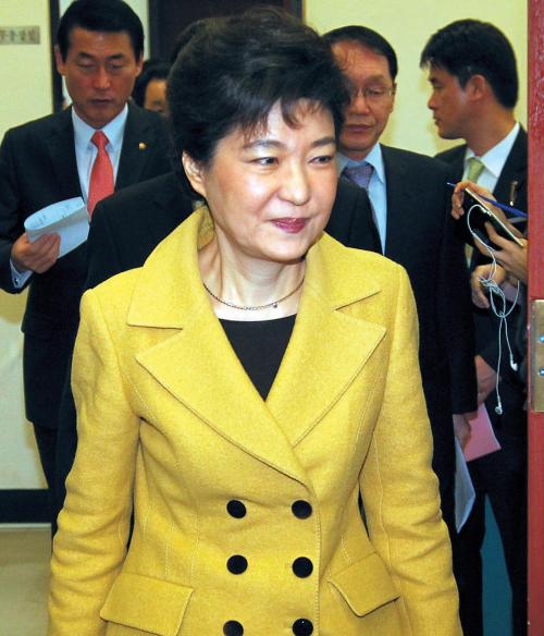 박근혜, 한나라당 국회의원/Reform often cosmetic in Korean politics