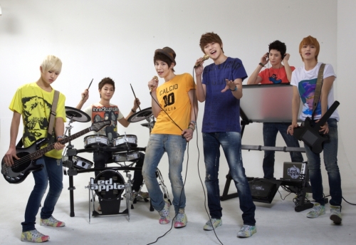 레드애플(LED Apple), 가수(광연, 영준, 규민, 효석, 건우, 한별) ‘하이브리드’ 6인조 밴드 레드애플 출격