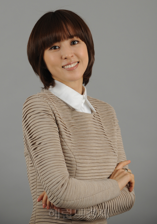 영화배우 한혜진 인터뷰.<br />이상섭 기자. babtong@heraldm.com 2012.02.03\r\n영화배우 한혜진 인터뷰.\r\n이상섭 기자. babtong@heraldm.com 2012.02.03