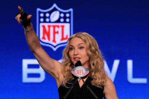 마돈나(Madonna), 가수(미국)/Madonna's guarantee: no half-time wardrobe malfunction