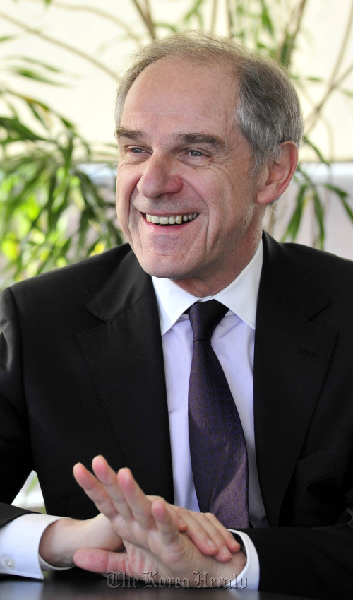 프랑스 문화원<br />김명섭 기자 msiron@
Daniel Ollivier, director of French Cultural Center. Kim Myung-sub/The Korea Herald