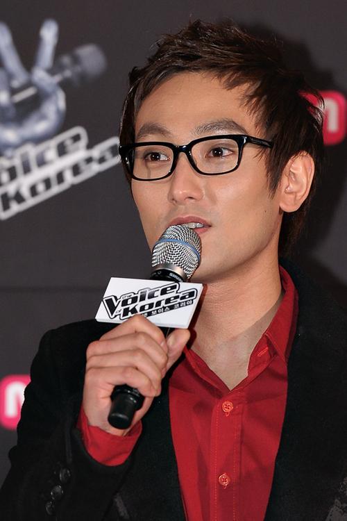 강타(안칠현), 가수/  ‘보이스 코리아’ 강타 “SM에서 함께 일하고픈 친구들 있어”