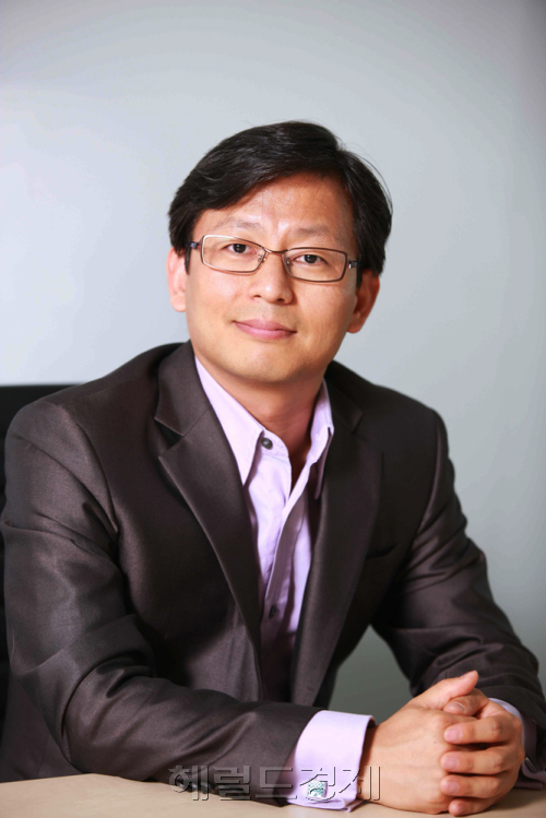 최관호, 네오위즈 (COO), 네오위즈아이엔에스 (대표이사), 한국게임산업협회 (회장)/(IT전일자-인터뷰)게임산업협회 최관호 회장 “경쟁국들은 자율규제로 가는데 우리만 역주행”