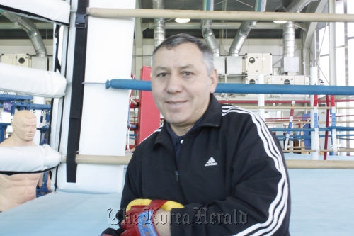 Newly appointed Korean boxing team coach Mars Kuchkarov. Oh Kyu-wook/The Korea Herald