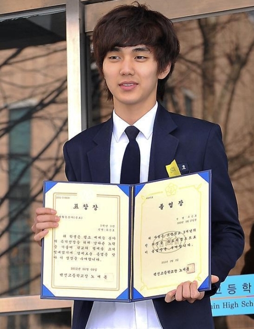 유승호, 탤런트, 영화배우/  ‘졸업’ 유승호 “학교 친구들과 가깝게 못지내 이쉽다”