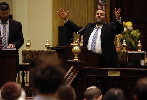 Rabbi Shmuley Boteach (right) best-selling author and TV host, discusses his latest book, “Kosher Jesus,” moderated by Rabbi Yonah Bookstein at the Nessah Synagogue in Beverly Hills, California, January 26, 2012. (Genaro Molina/Los Angeles Times/MCT)