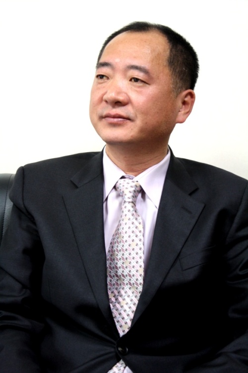 홍익선, 인우기획 대표/ [단독인터뷰]홍익선 대표 “장윤정 합성 누드사진 , 명백한 사이버테러”