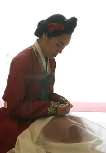 이순화, 패션디자이너(가화한복 대표)/이순화 디자이너 ‘세계에 한국전통복식 우수성을 알리다’