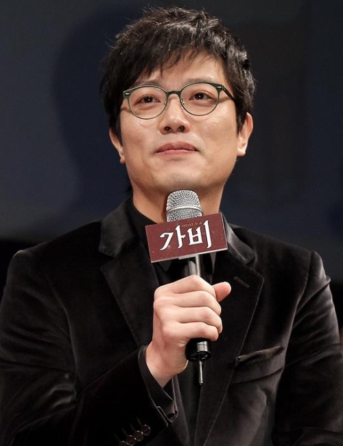 박희순, 영화배우, 연극배우/  ‘가비’ 박희순 “‘해품달’ 김수현, 인기 얻을 만 하더라”