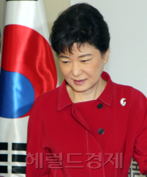 박근혜, 한나라당 국회의원/새누리 텃밭 서울 강남·대구…당내 경쟁‘첫 관문’부터 치열