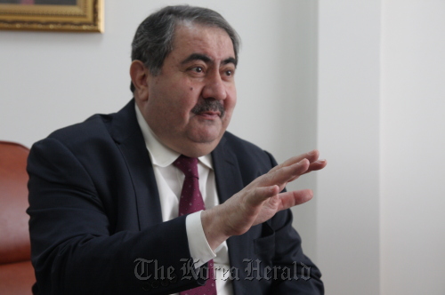 Iraq’s Foreign Minister Hoshyar Zebari speaks during an interview with The Korea Herald.
Kim Yoon-mi/The Korea Herald